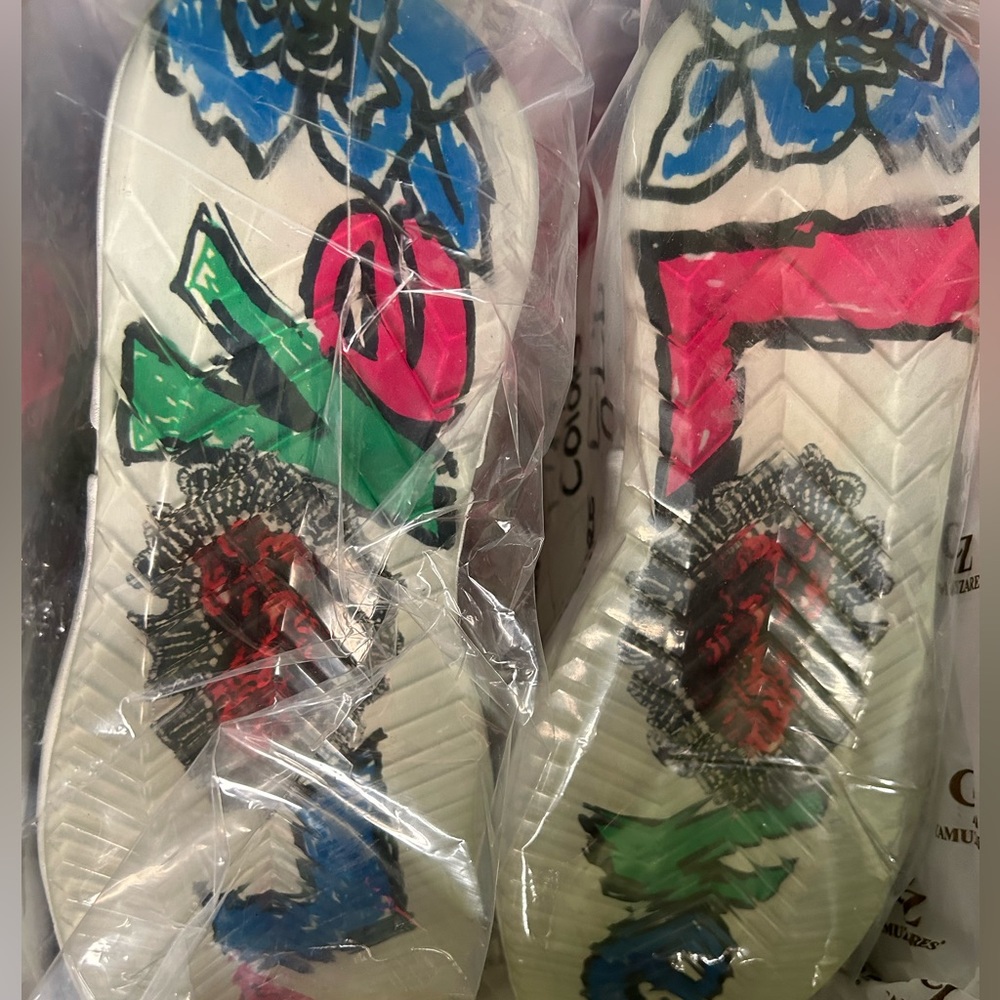 Women’s camuzare sneakers